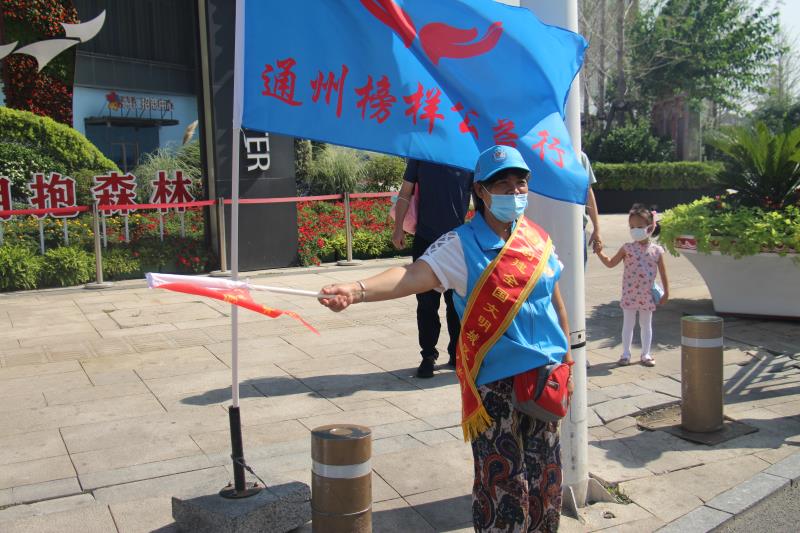 <strong>国外操女生免费网站</strong>